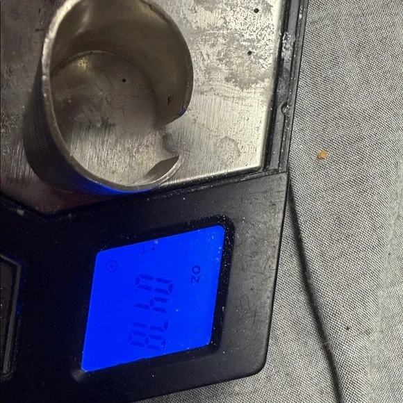 Textured Silver Ring - Picture 4 of 4